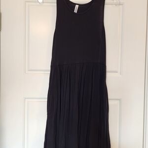 Black Sleeveless Dress